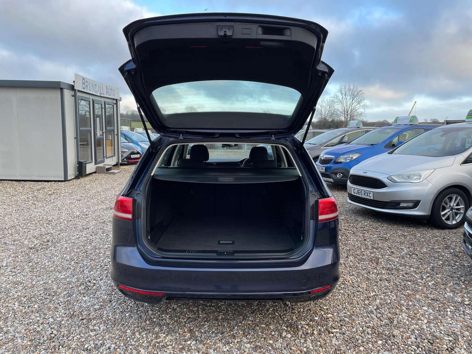 Used Volkswagen Passat 2015 for sale - 77453232: Photo 25