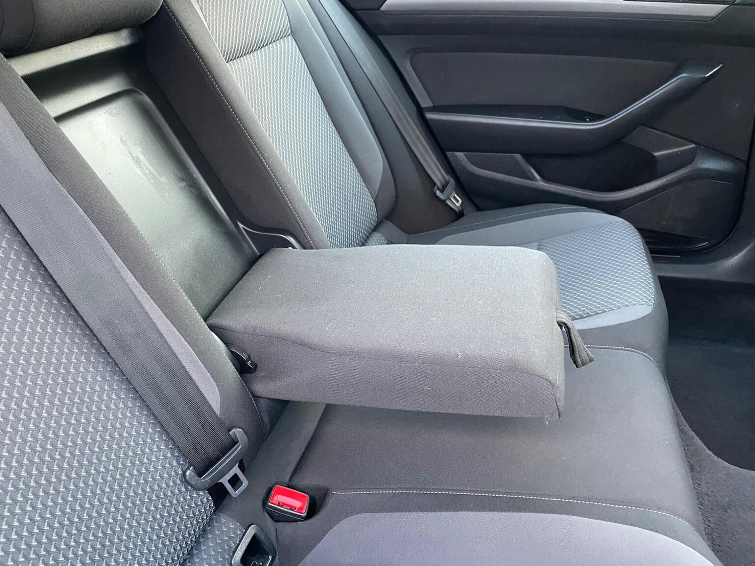 Used Volkswagen Passat 2015 for sale - 77453232: Photo 31