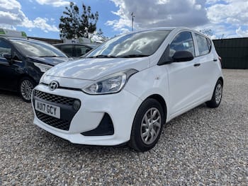 Used Hyundai i10 2017 for sale - 79668374: Photo