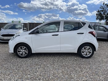 Used Hyundai i10 2017 for sale - 79668374: Photo