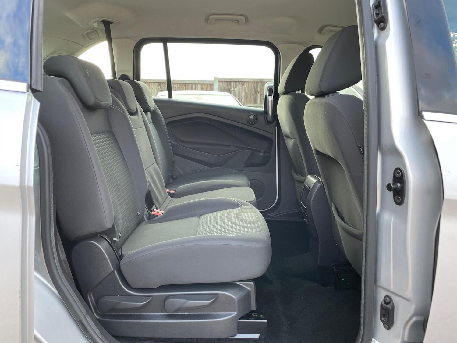 Used Ford Grand C-Max 2015 for sale - 77189217: Photo 10