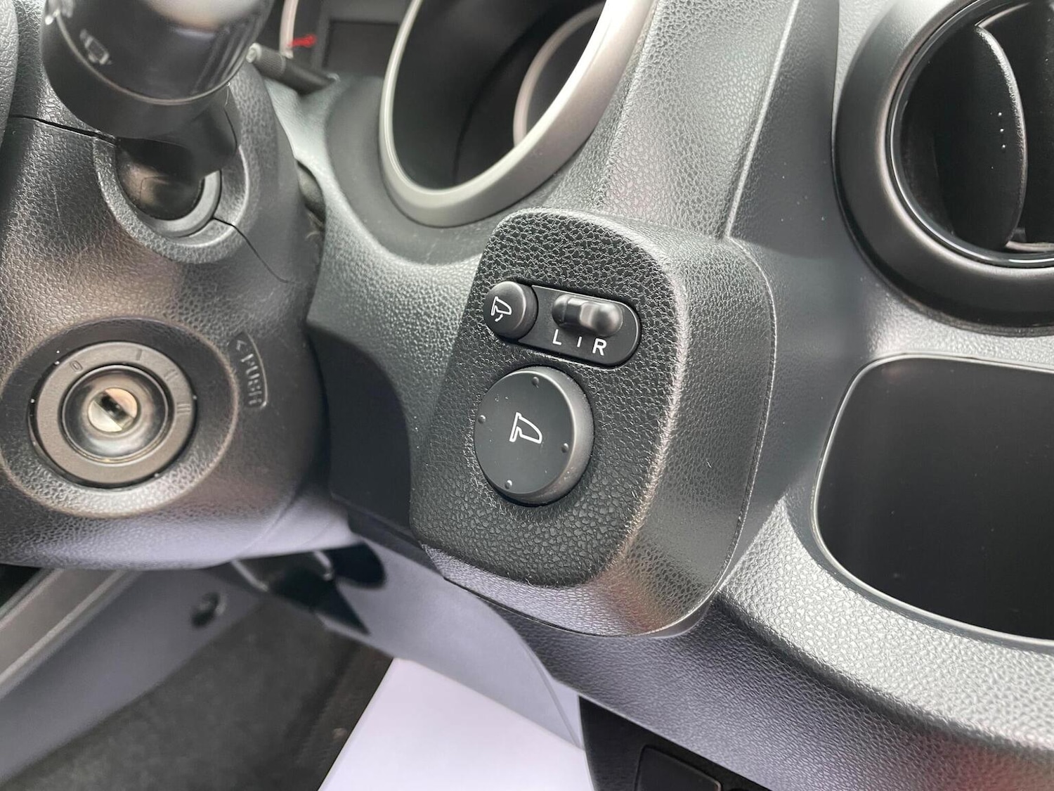 Used Honda Jazz 2010 for sale - 77622522: Photo 25