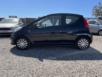 Used Peugeot 107 2009 for sale - 79424129: Photo