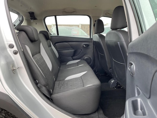 Used Dacia Sandero Stepway 2014 for sale - 76262978: Photo 15