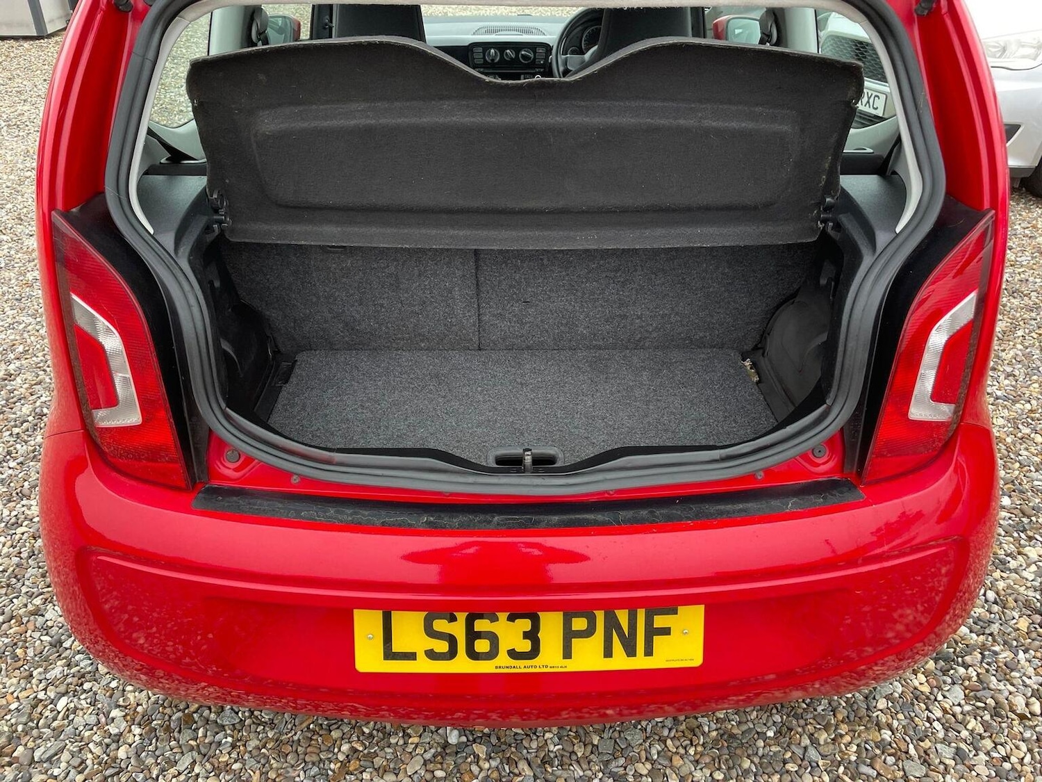 Used Volkswagen up! 2013 for sale - 77781675: Photo 22