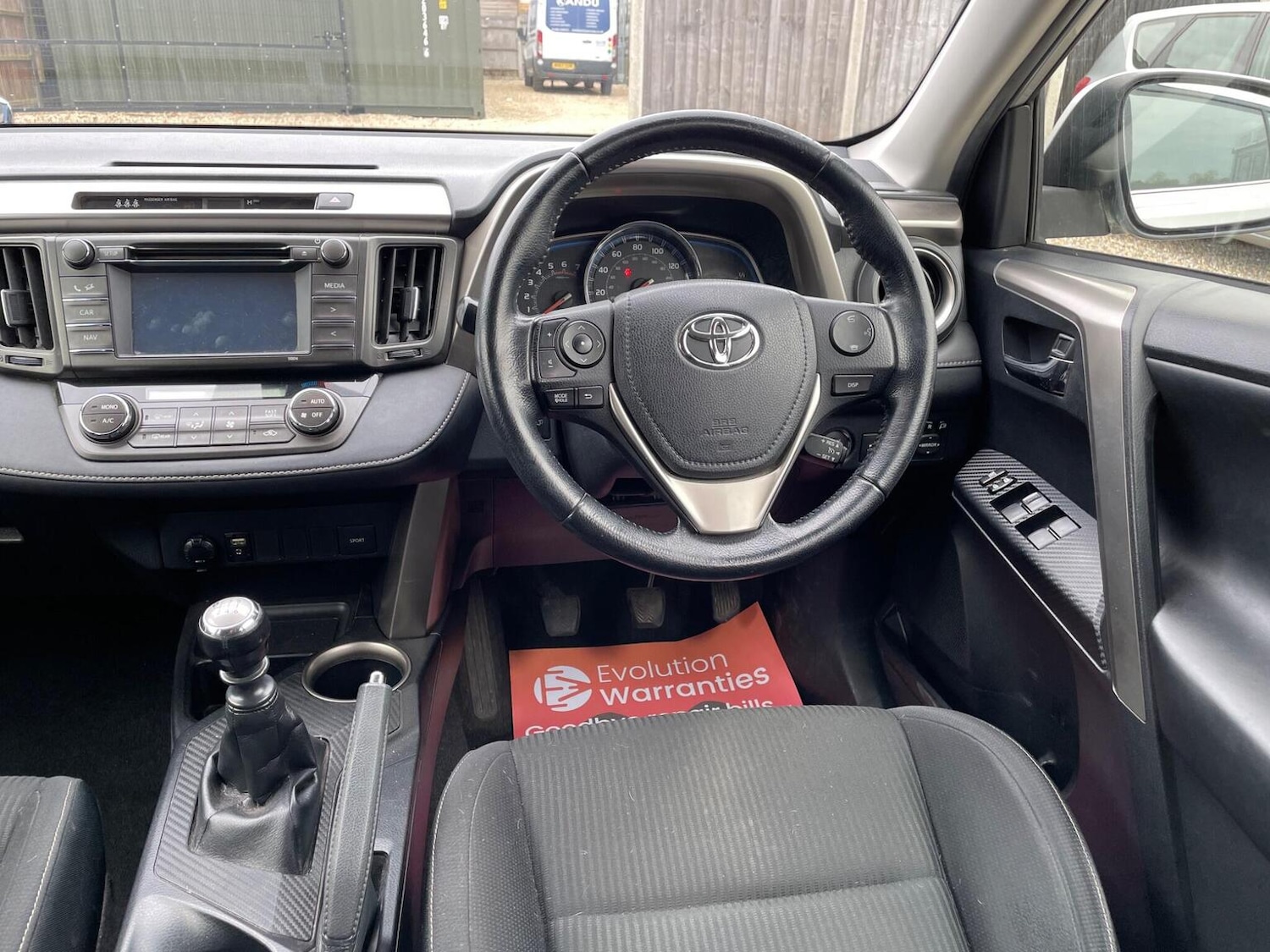 Used Toyota RAV4 2015 for sale - 76313984: Photo 22
