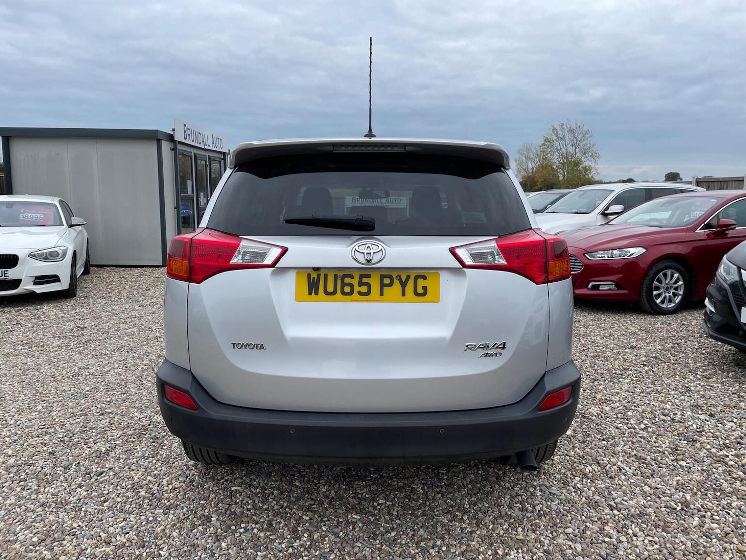 Used Toyota RAV4 2015 for sale - 76313984: Photo 6