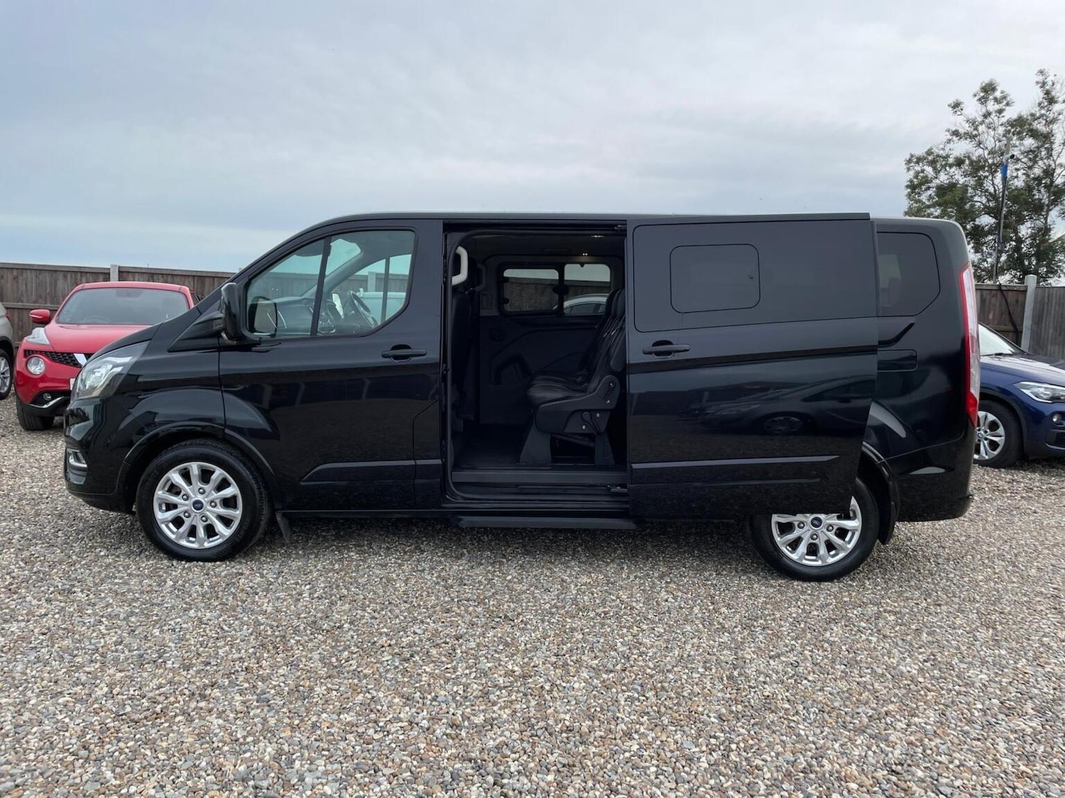 Used Ford Tourneo Custom 2019 for sale - 76418408: Photo 4