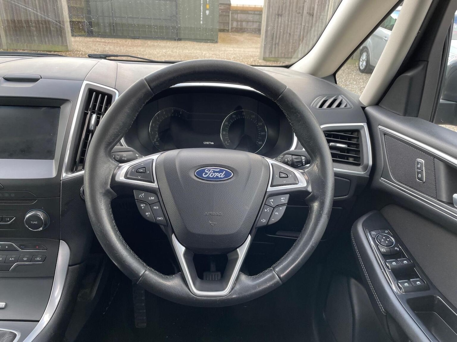 Used Ford S-Max 2017 for sale - 76963230: Photo 26