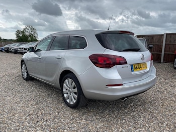 Used Vauxhall Astra 2015 for sale - 75663214: Photo