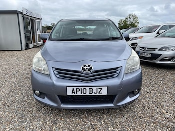 Used Toyota Verso 2010 for sale - 75621144: Photo