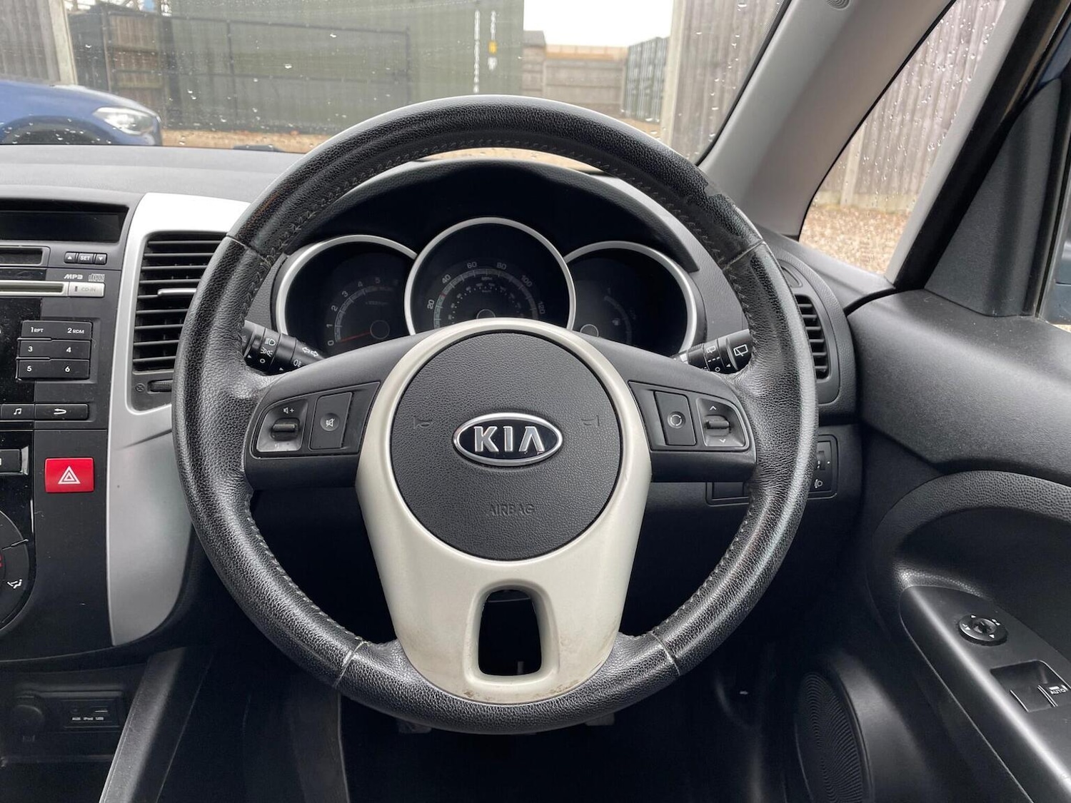 Used Kia Venga 2010 for sale - 76407486: Photo 23