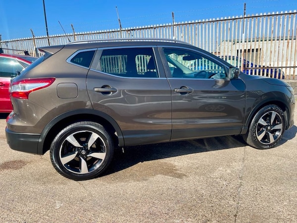 Used Nissan Qashqai 2014 for sale - 74330394: Photo 5