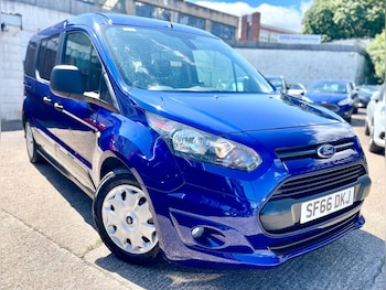 Used Ford Grand Tourneo Connect 2016 for sale - 79125228: Photo