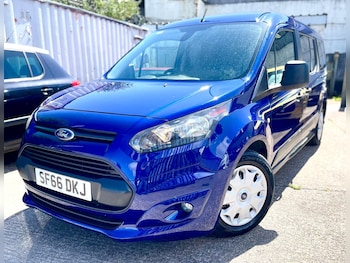 Used Ford Grand Tourneo Connect 2016 for sale - 79125228: Photo