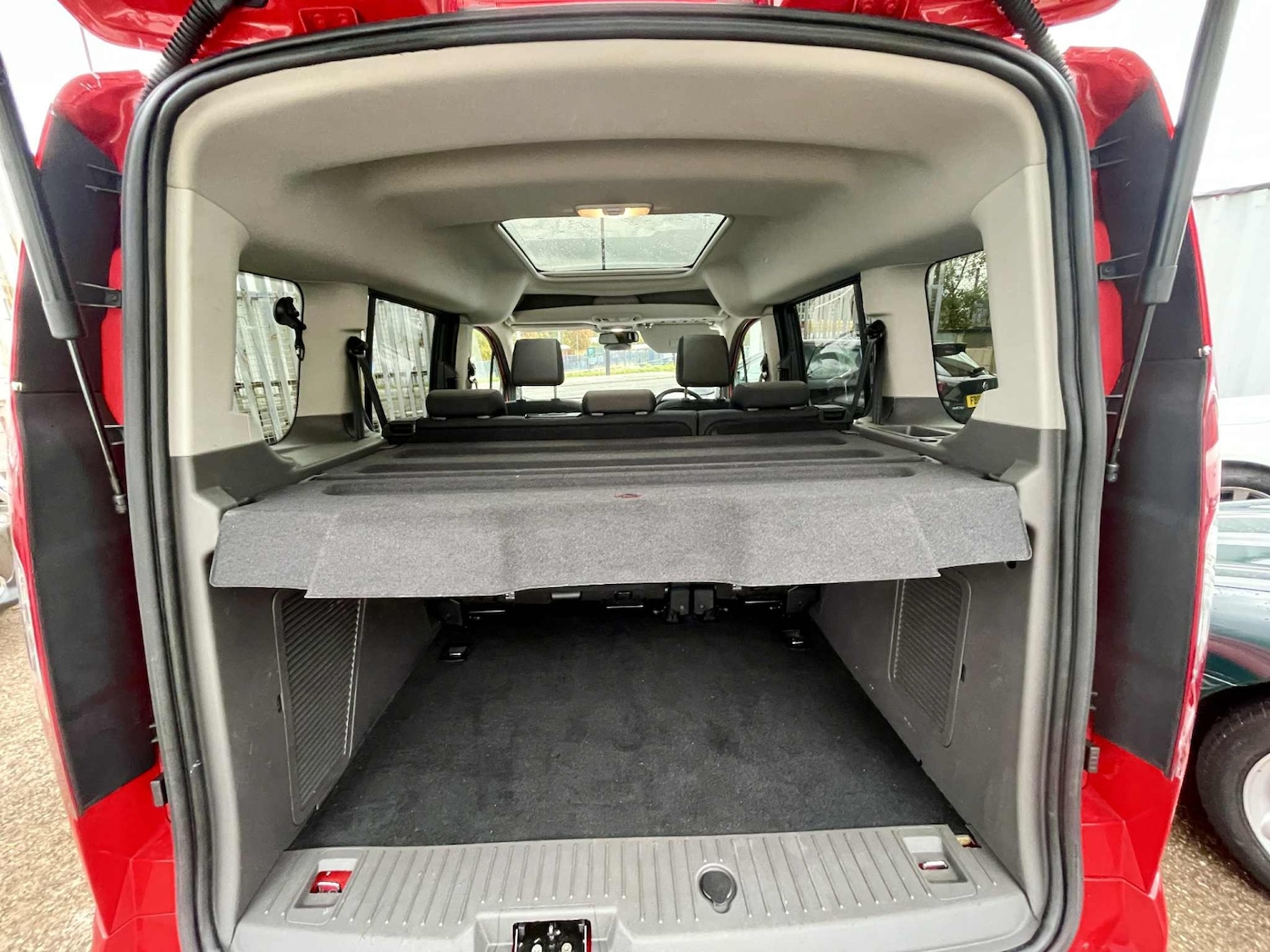 Used Ford Tourneo Connect 2020 for sale - 76426673: Photo 14