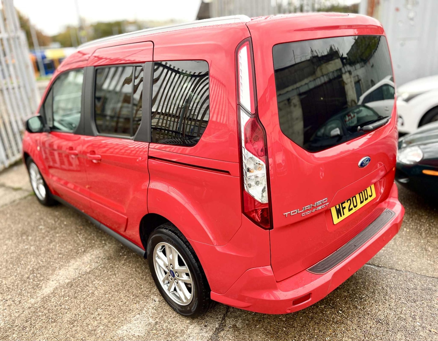 Used Ford Tourneo Connect 2020 for sale - 76426673: Photo 9
