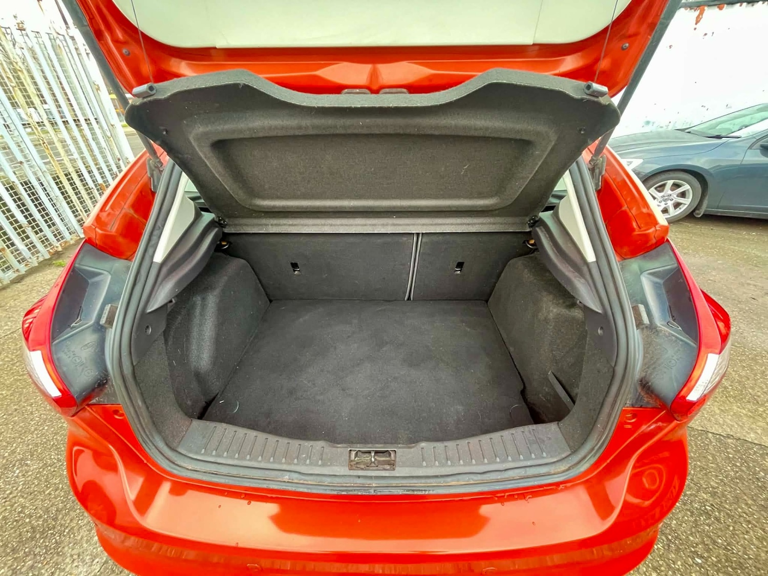 Used Ford Focus 2012 for sale - 77272243: Photo 12