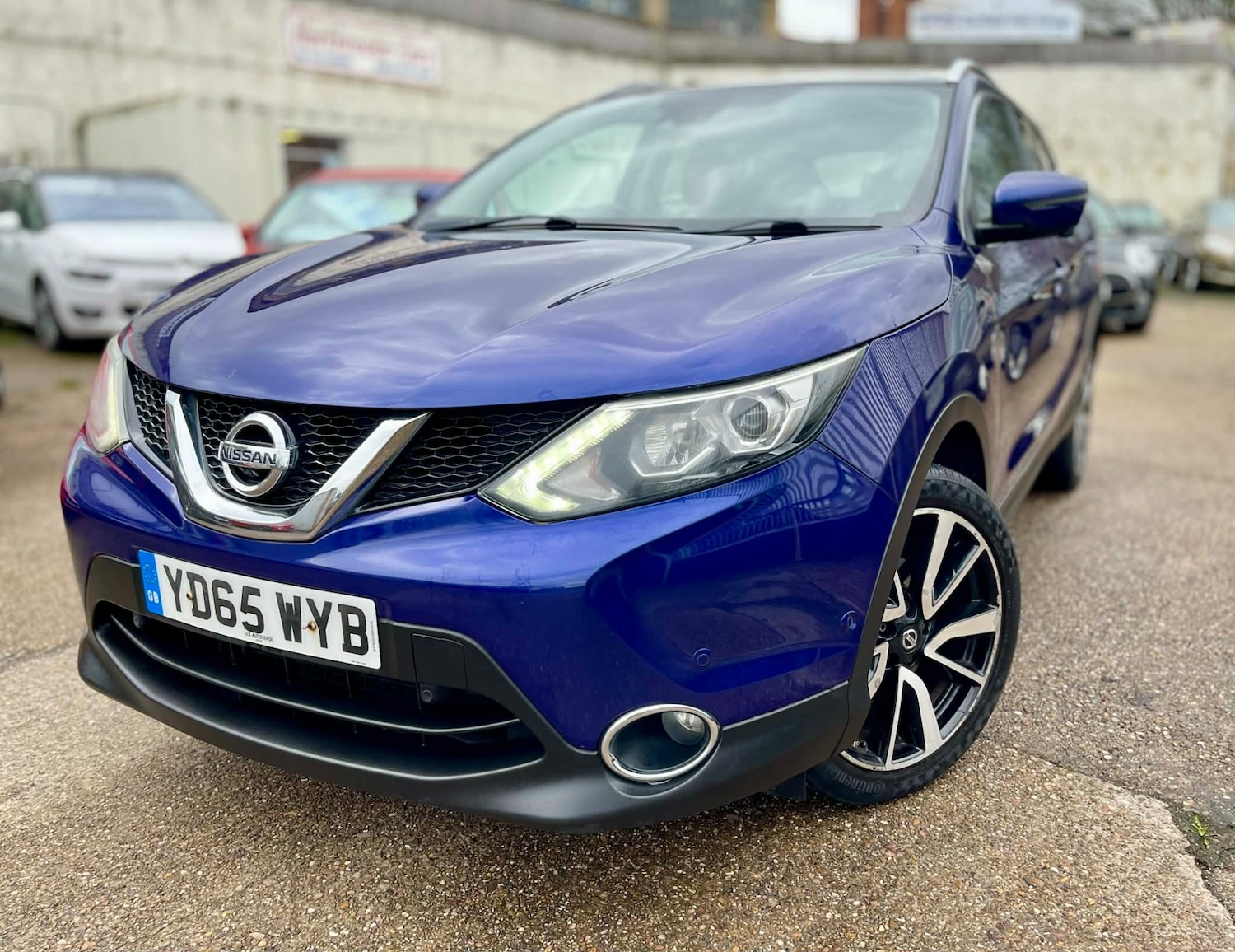 Used Nissan Qashqai 2015 for sale - 77743485: Photo 3