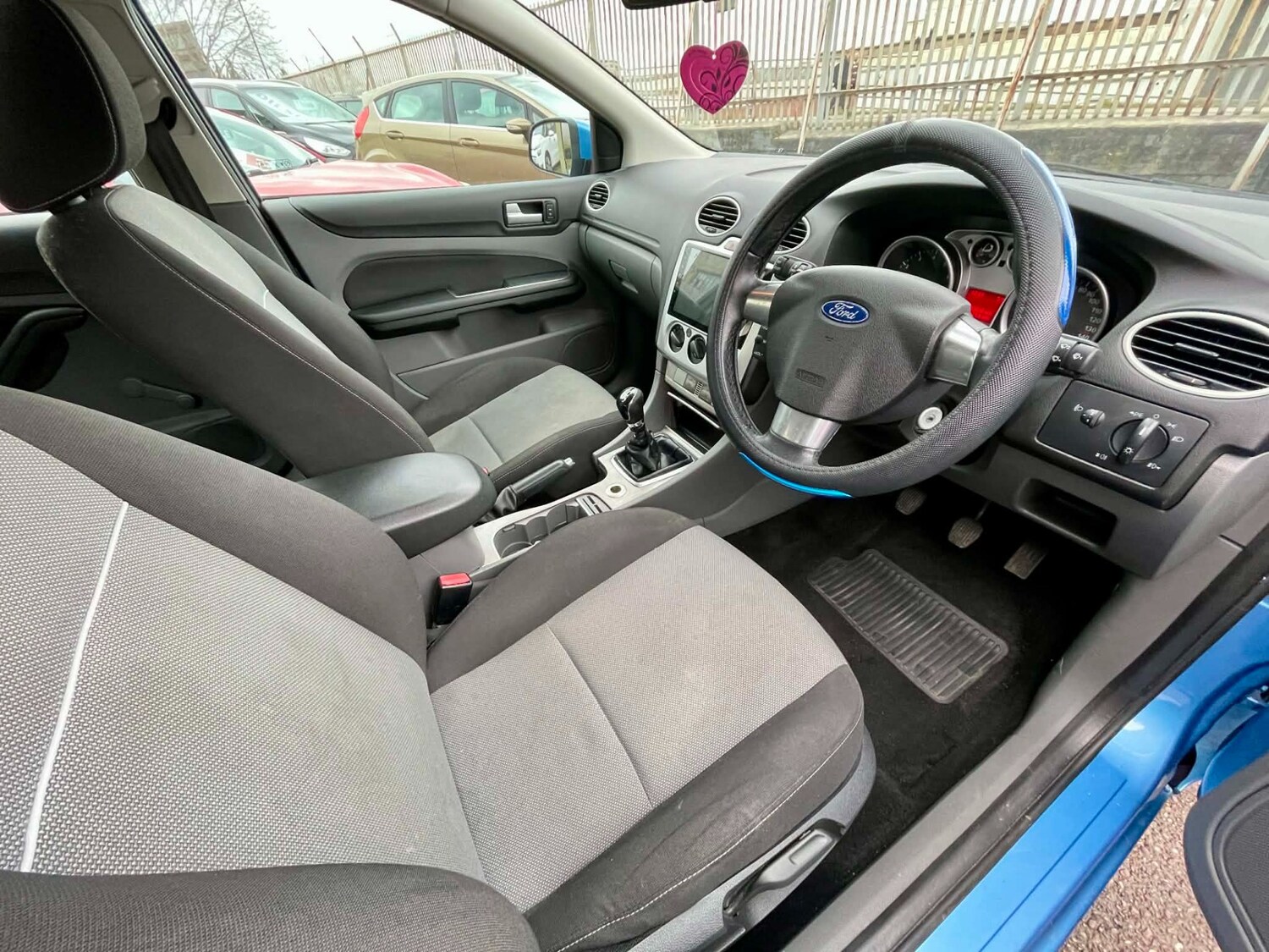 Used Ford Focus 2010 for sale - 77653208: Photo 11