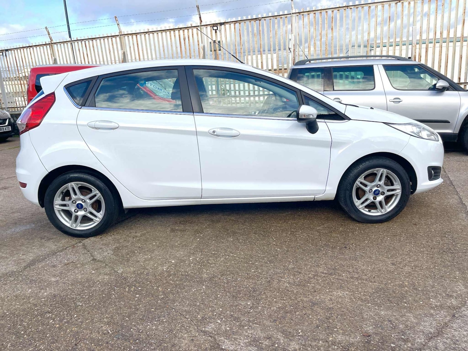 Used Ford Fiesta 2013 for sale - 76579720: Photo 6