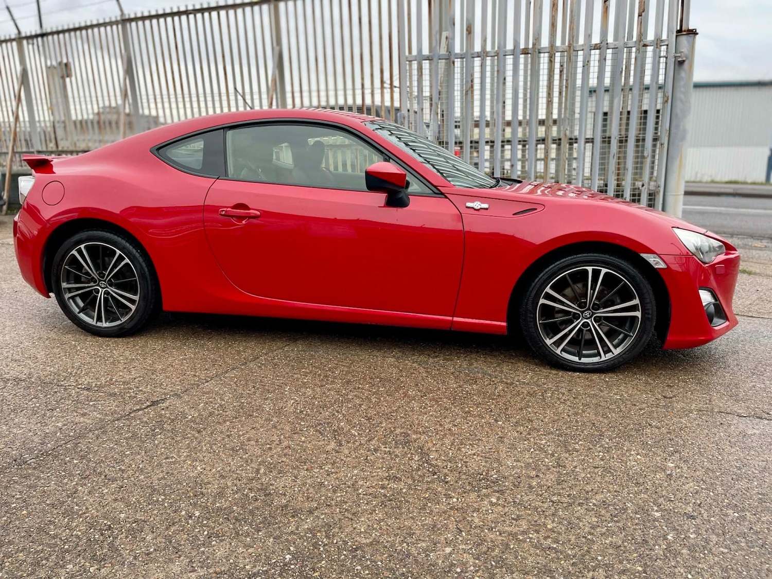 Used Toyota GT86 2012 for sale - 77220299: Photo 4