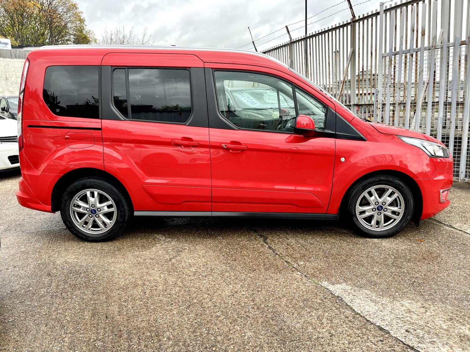 Used Ford Tourneo Connect 2020 for sale - 77195188: Photo 10