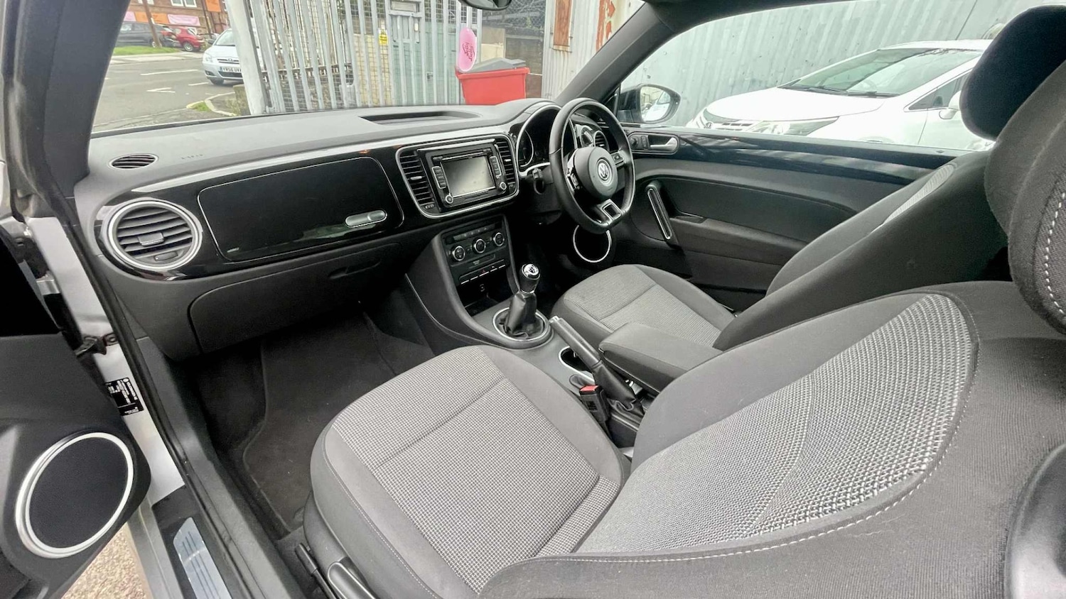 Used Volkswagen Beetle 2012 for sale - 76589095: Photo 17