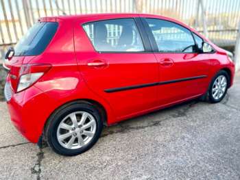 Used Toyota Yaris 2012 for sale - 73527420: Photo