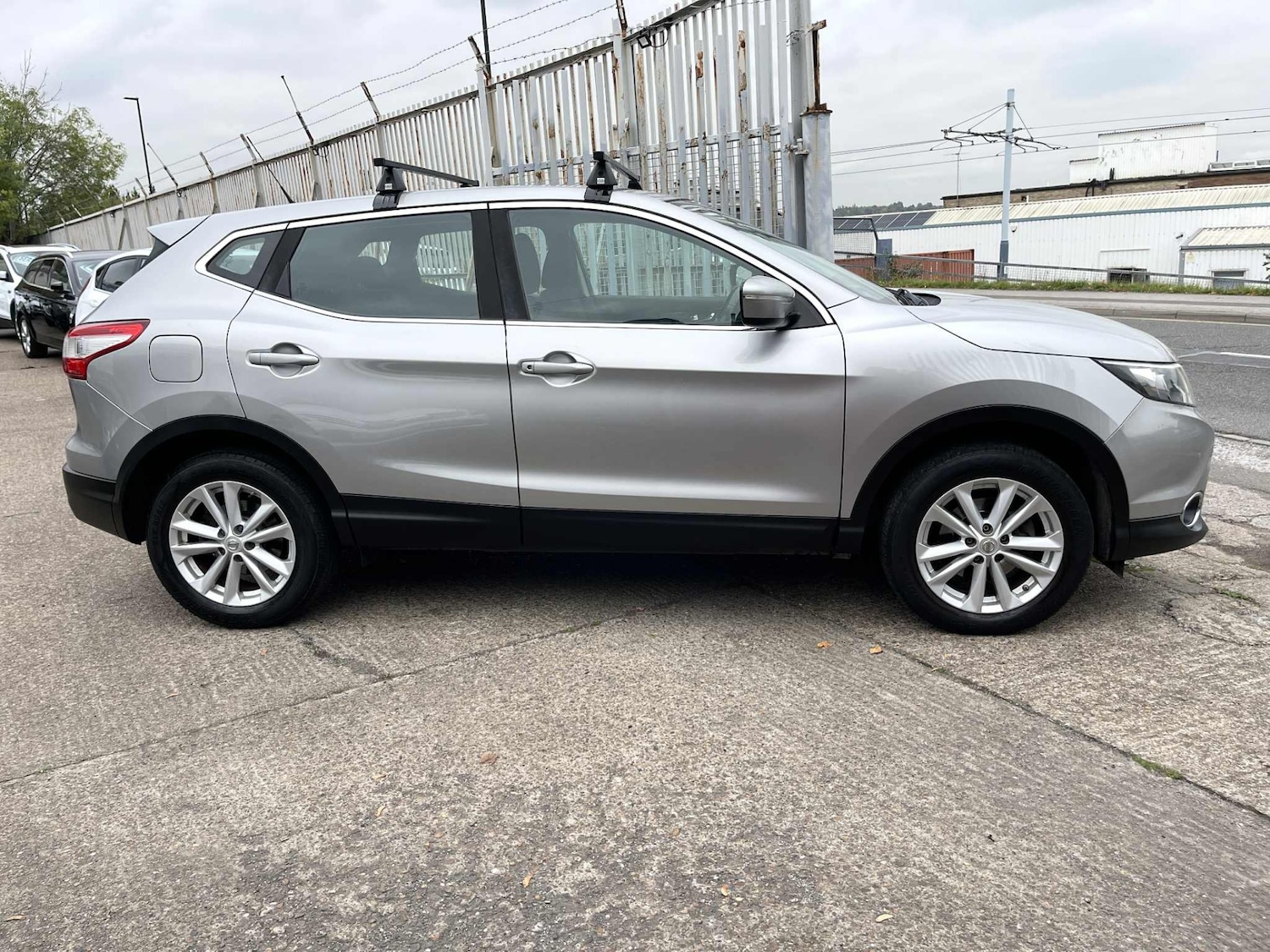 Used Nissan Qashqai 2016 for sale - 76309964: Photo 5
