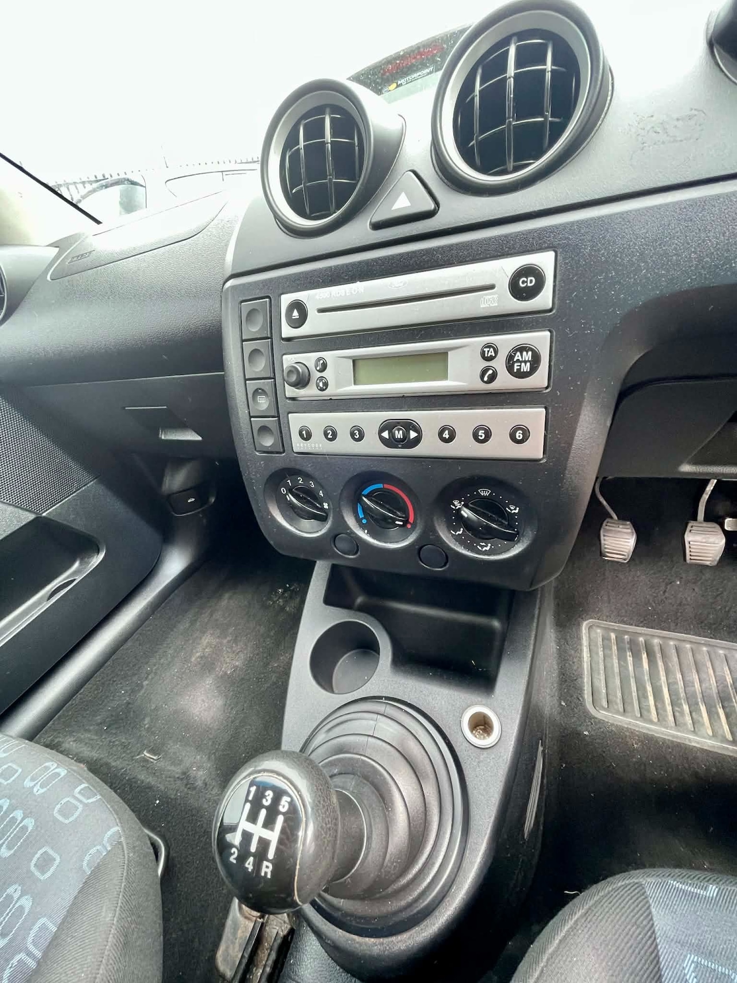 Used Ford Fiesta 2005 for sale - 78178326: Photo 13