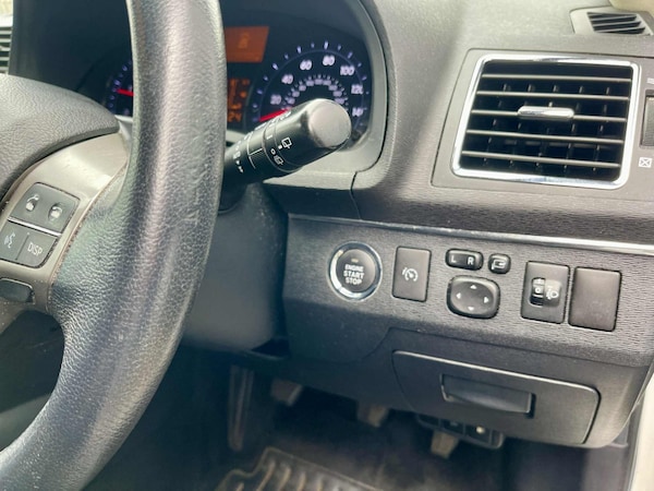 Used Toyota Avensis 2013 for sale - 76209168: Photo 12