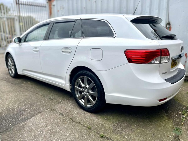 Used Toyota Avensis 2013 for sale - 76209168: Photo 7