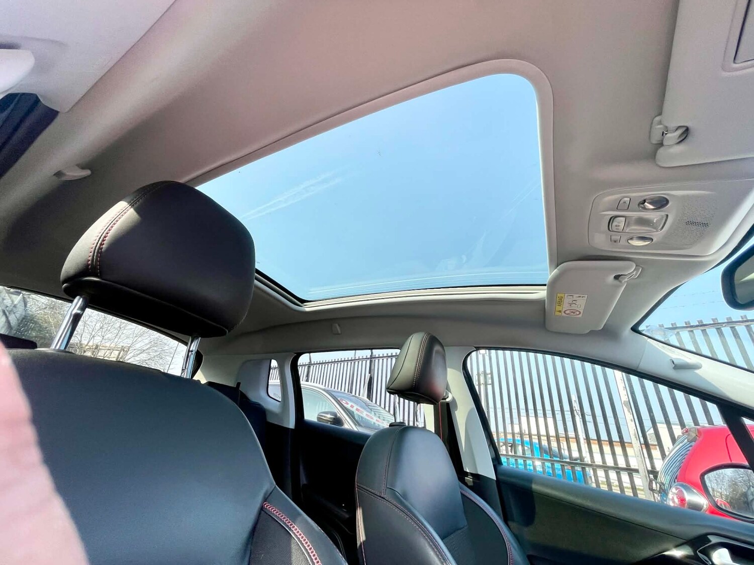 Used Peugeot 2008 2017 for sale - 77974800: Photo 16