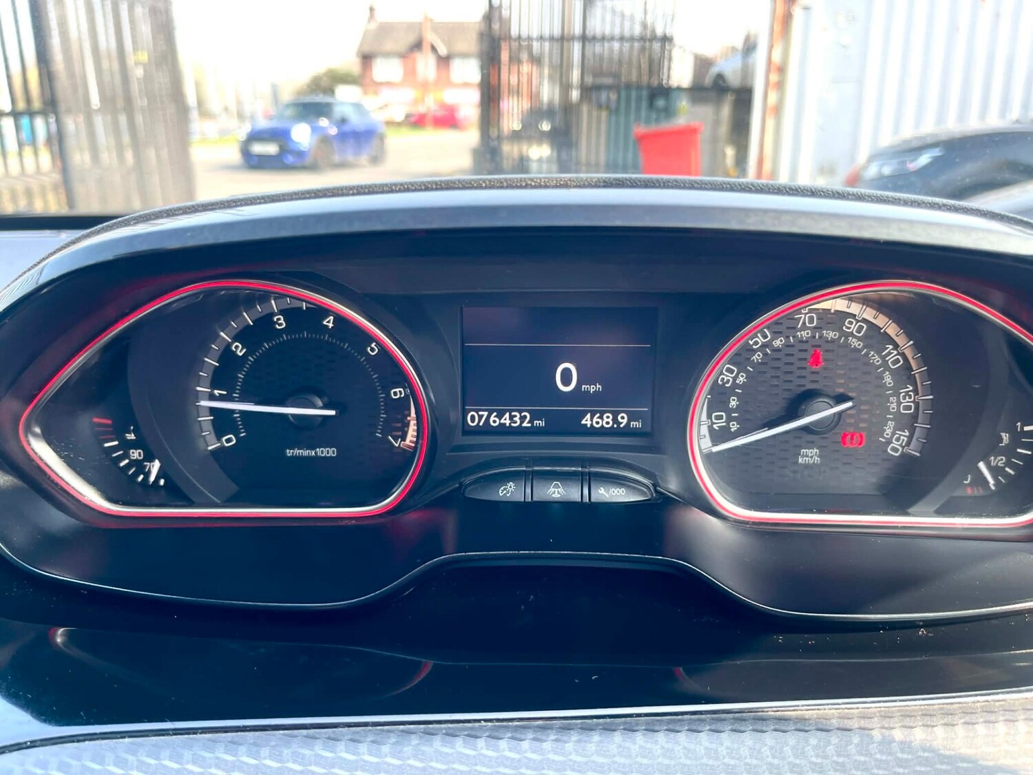 Used Peugeot 2008 2017 for sale - 77974800: Photo 24