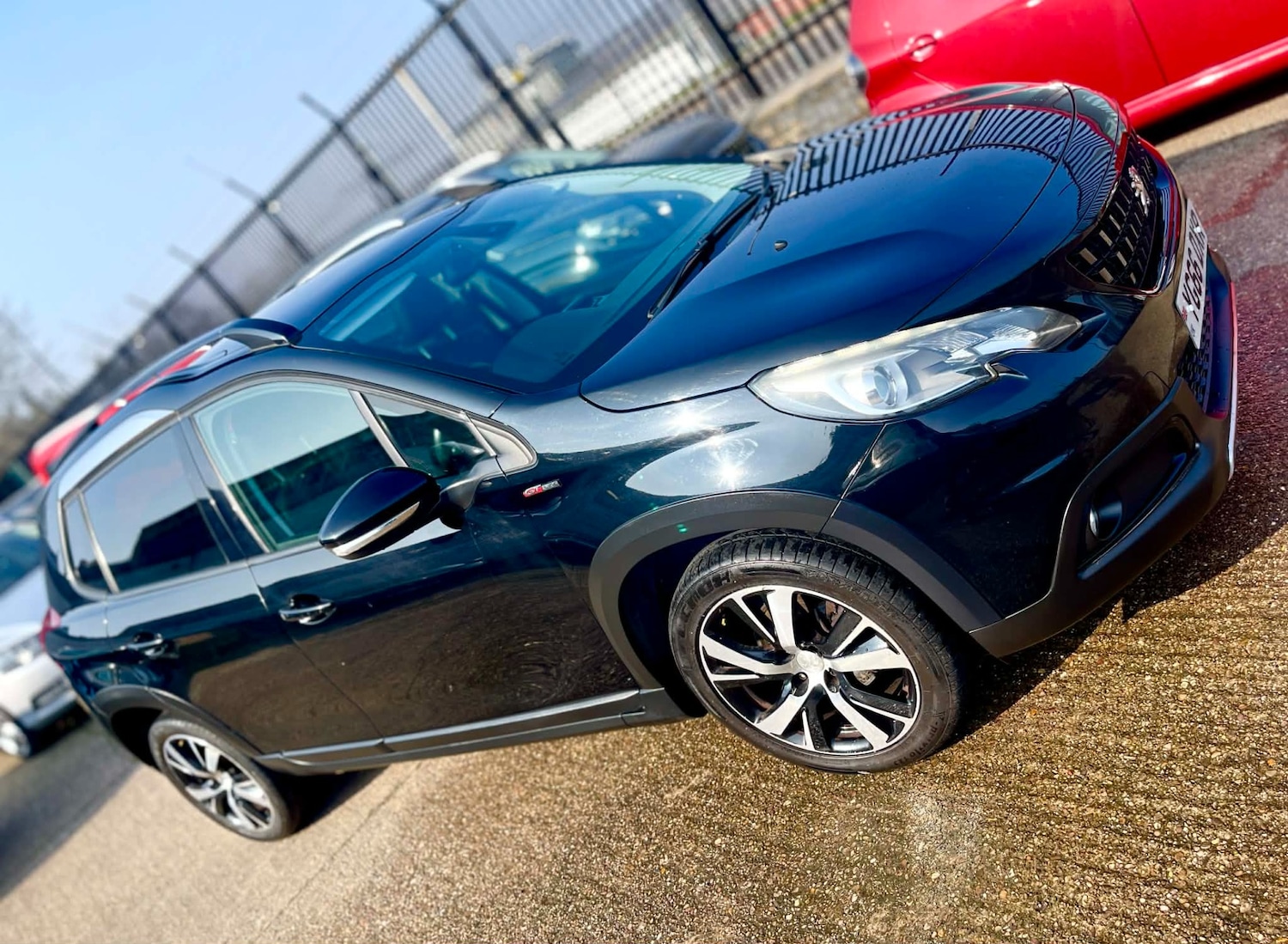 Used Peugeot 2008 2017 for sale - 77974800: Photo 4