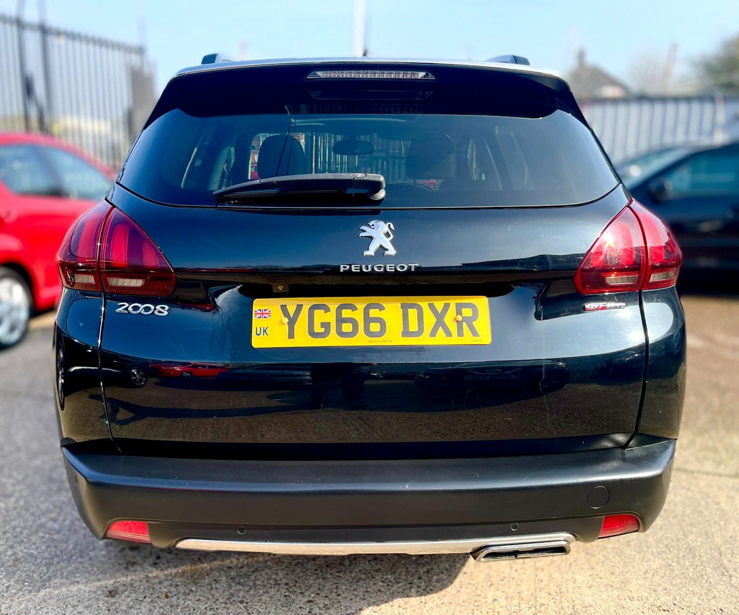 Used Peugeot 2008 2017 for sale - 77974800: Photo 9