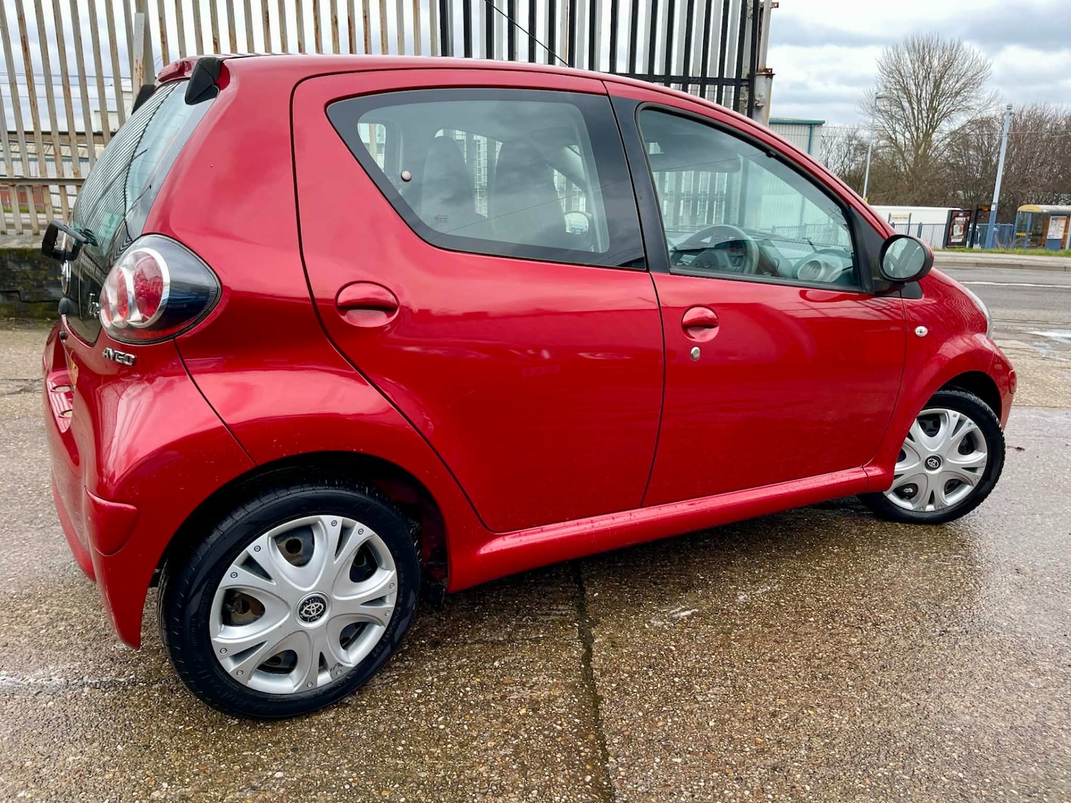 Used Toyota AYGO 2011 for sale - 77653251: Photo 5