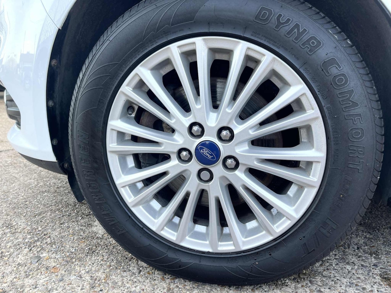 Used Ford S-Max 2016 for sale - 76579729: Photo 13