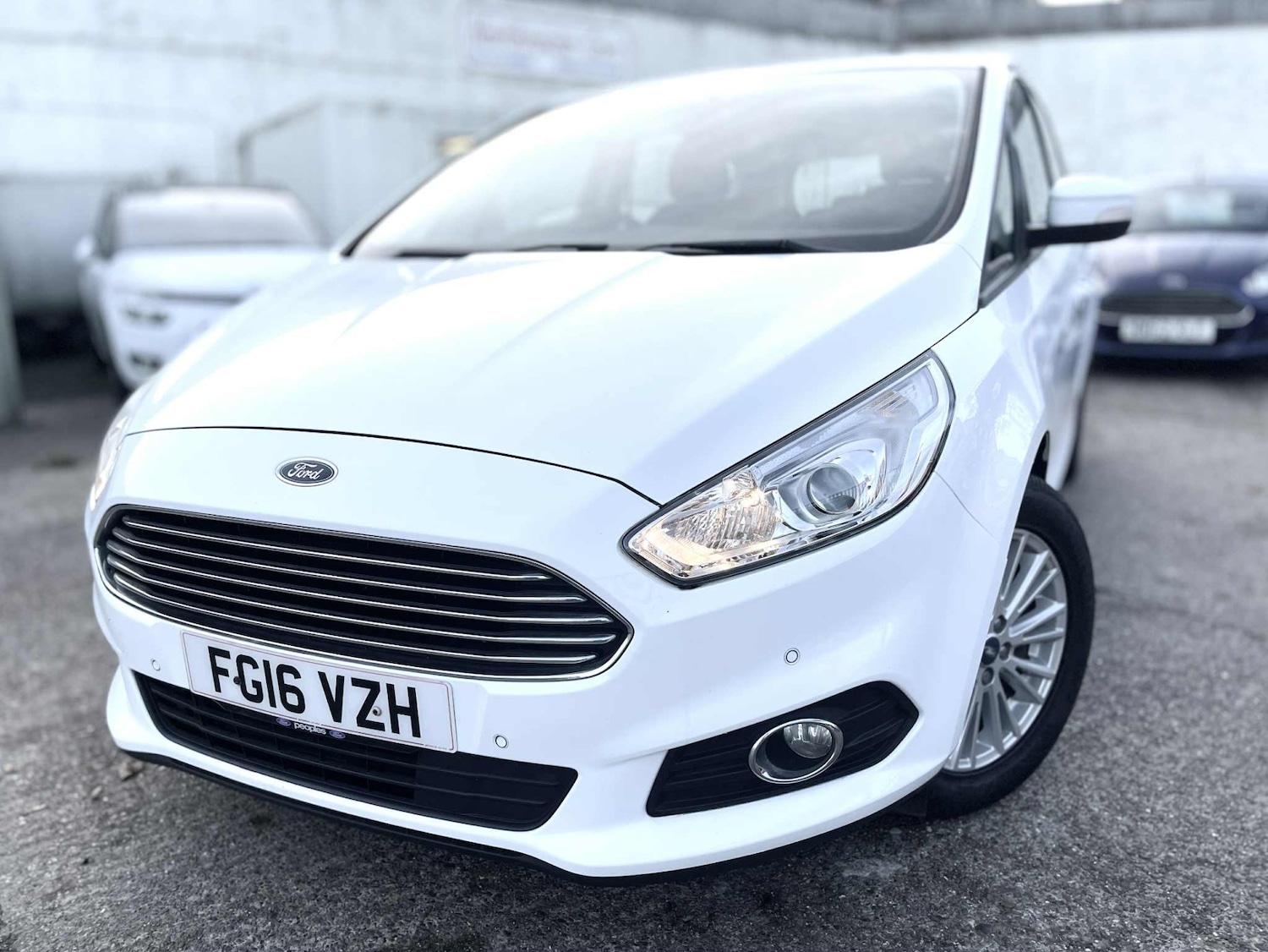Used Ford S-Max 2016 for sale - 76579729: Photo 3