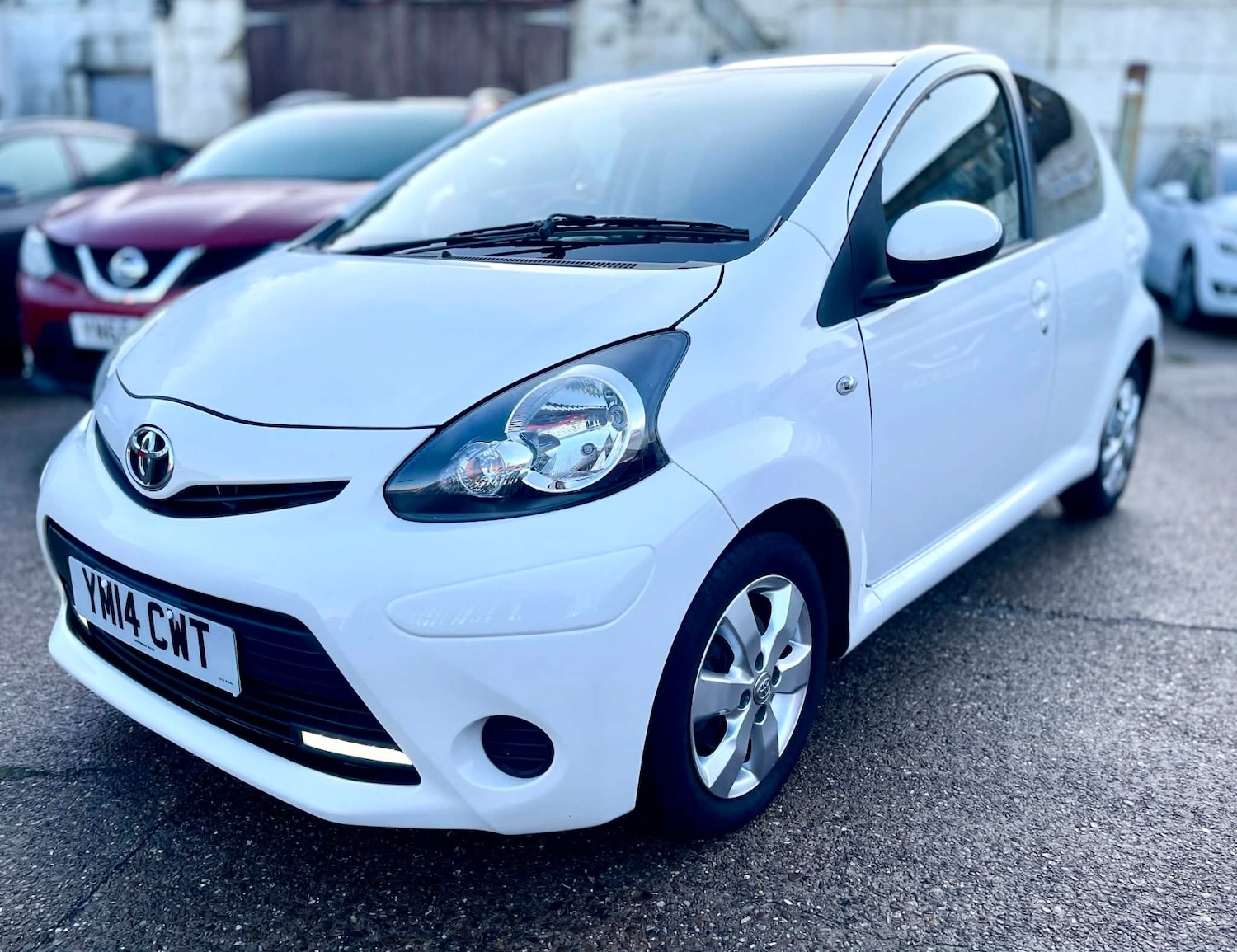 Used Toyota AYGO 2014 for sale - 77364059: Photo 2