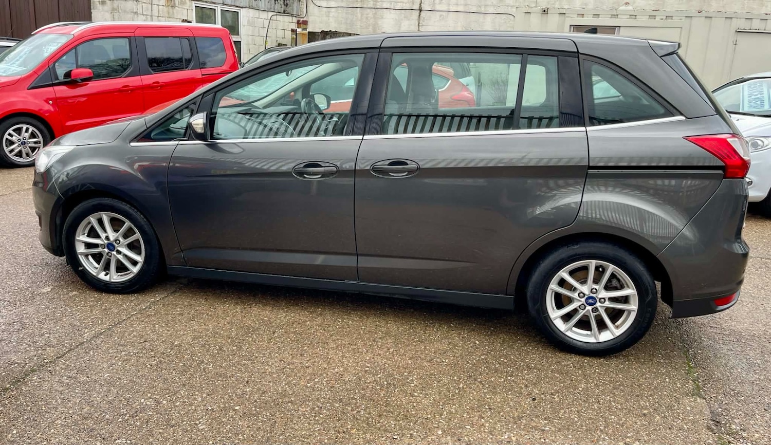 Used Ford Grand C-Max 2016 for sale - 77743264: Photo 4