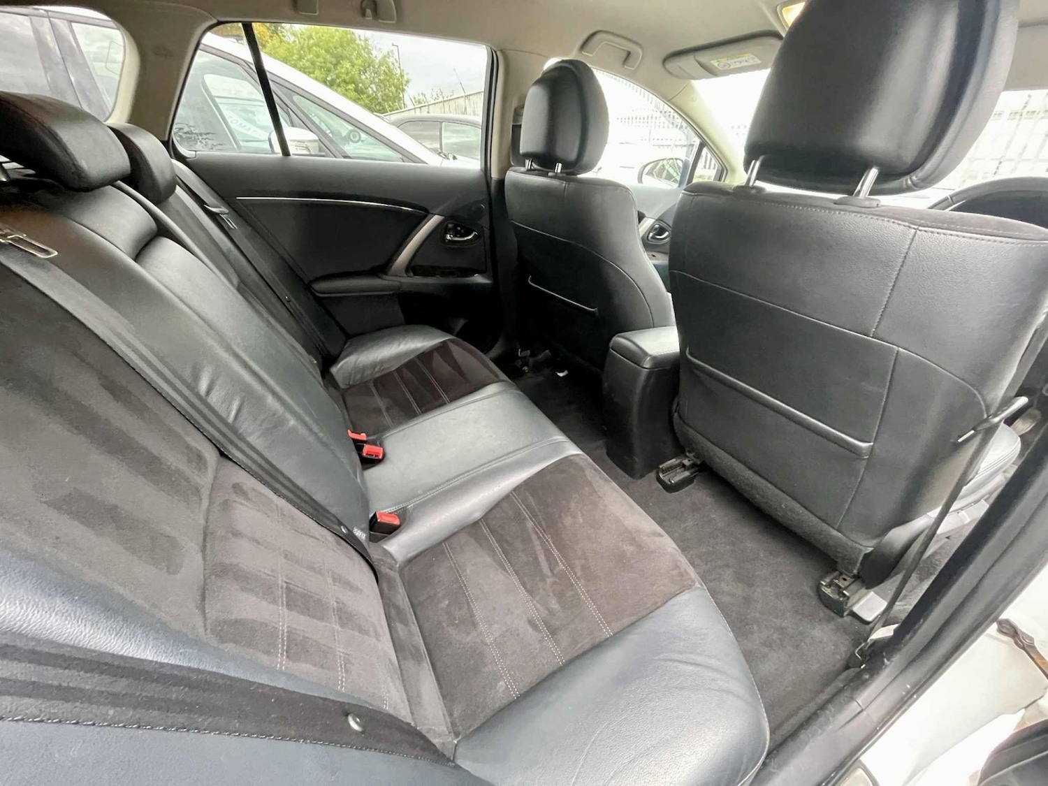 Used Toyota Avensis 2013 for sale - 77196277: Photo 15