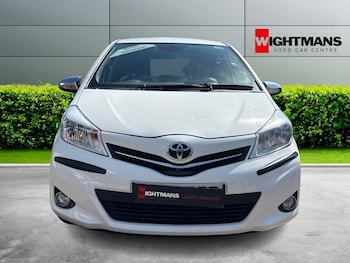 Used Toyota Yaris 2013 for sale - 79010822: Photo