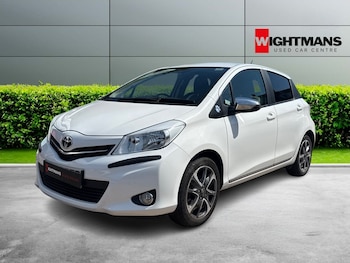 Used Toyota Yaris 2013 for sale - 79010822: Photo