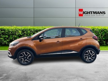 Used Renault Captur 2017 for sale - 76699220: Photo