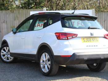 Used SEAT Arona 2018 for sale - 74697409: Photo