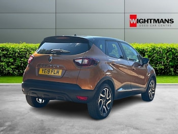 Used Renault Captur 2019 for sale - 75898740: Photo