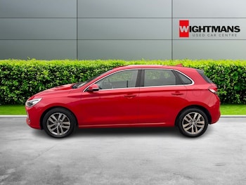 Used Hyundai i30 2018 for sale - 76725716: Photo