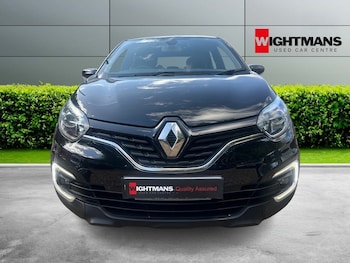 Used Renault Captur 2018 for sale - 75632833: Photo